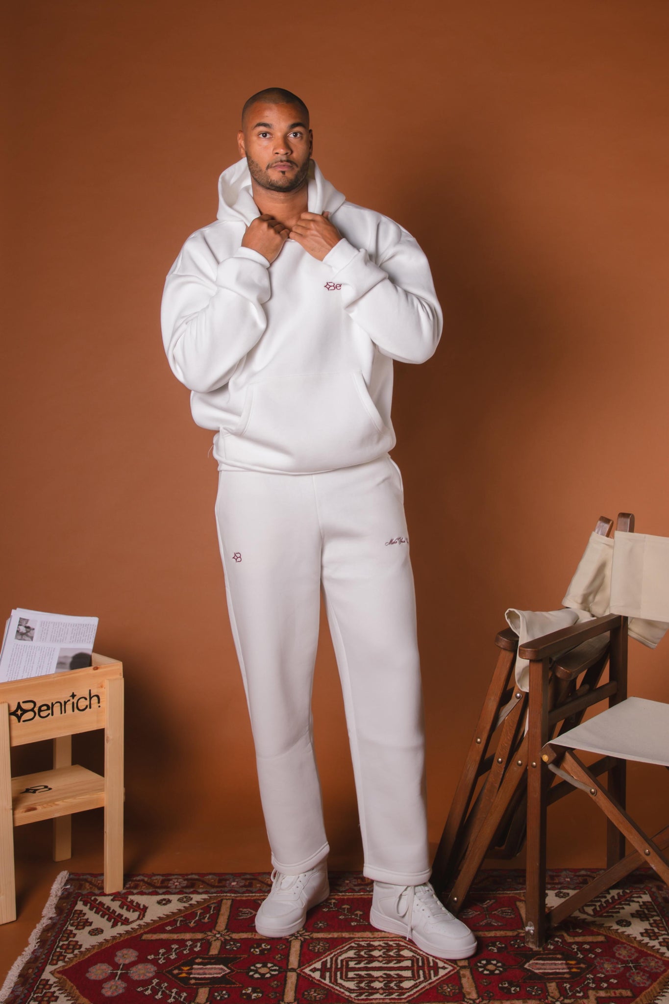 Matching tracksuit White "By dreamers for dreamers"