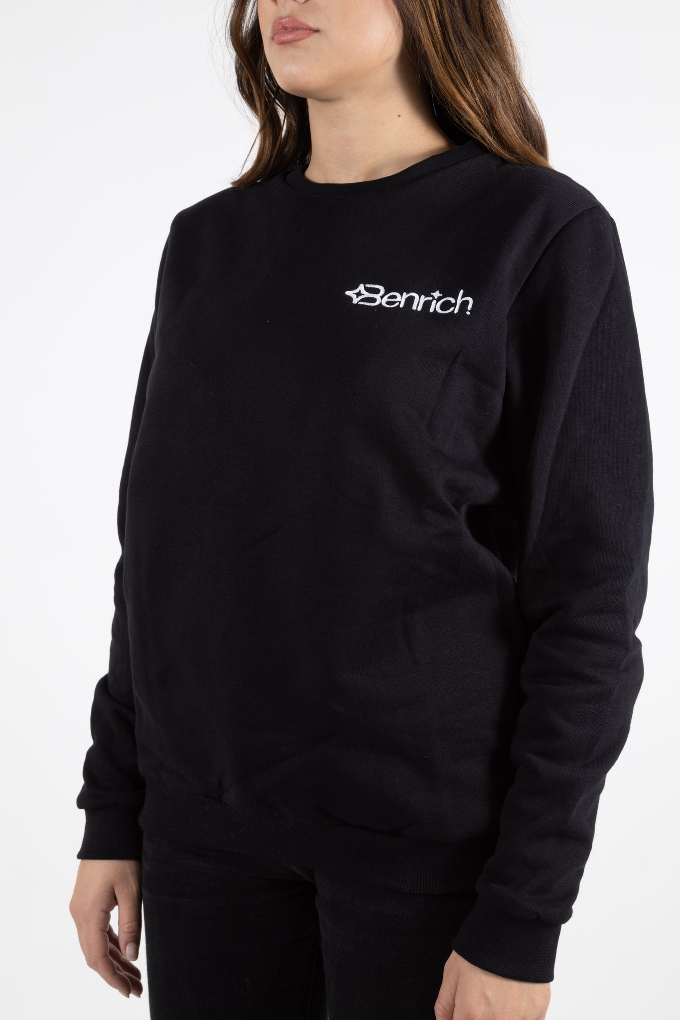 Felpa Crewneck Black "Essential"